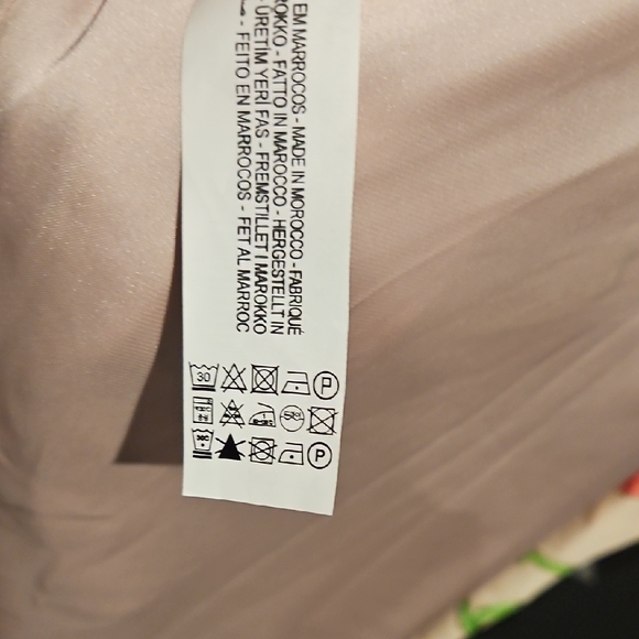 Zara Multicolor Floral Robe - Picture 7 of 8